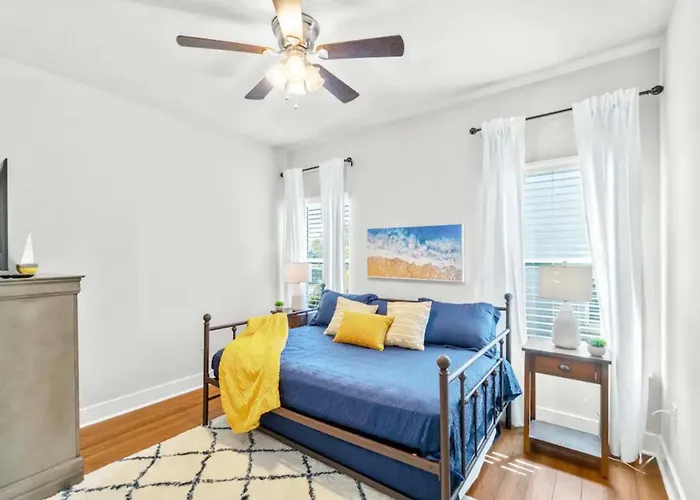Driftwood Dunes By Collection Holiday home Pensacola