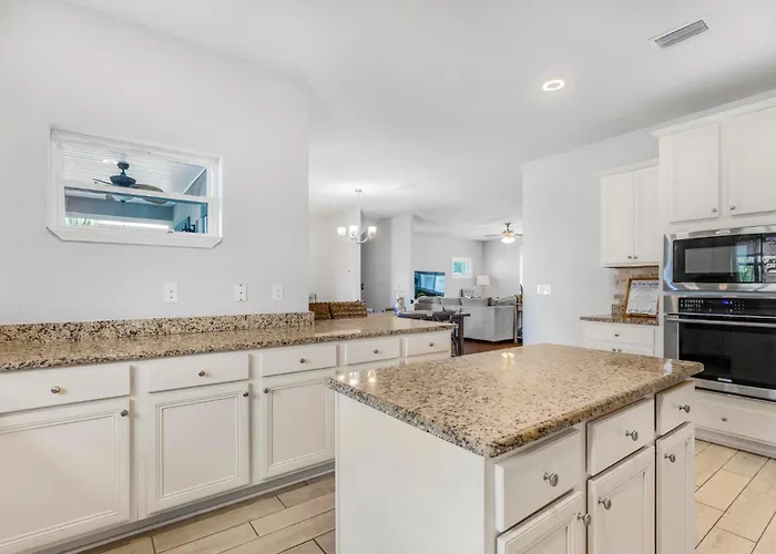 Driftwood Dunes By Collection Holiday home